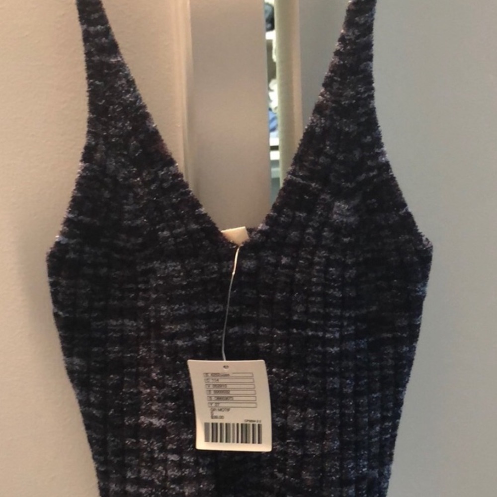 Urban outfitters crop top